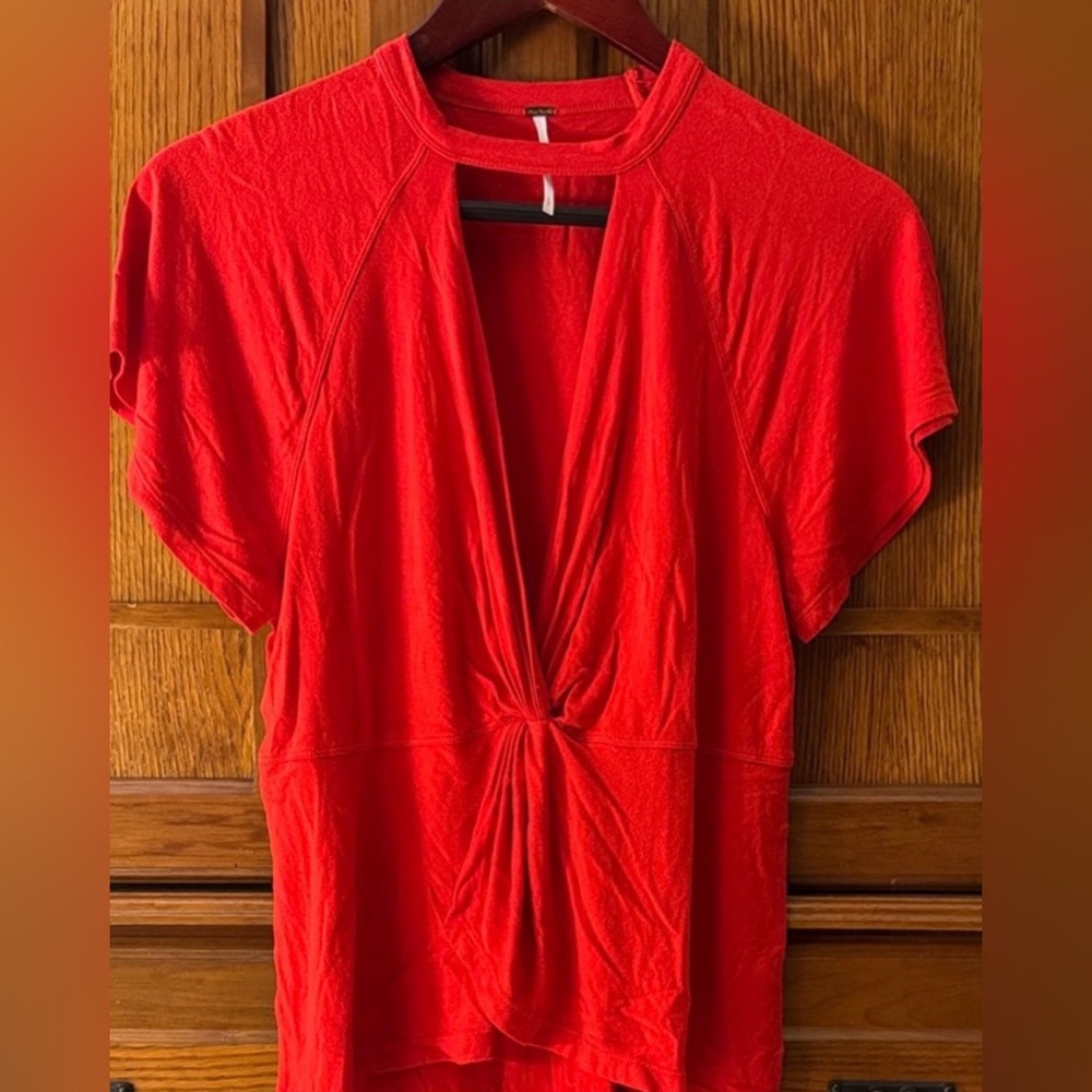 Free People Just A Twist Choker Tee Deep Plunge Keyhole Neck Top Boho Chic Sexy